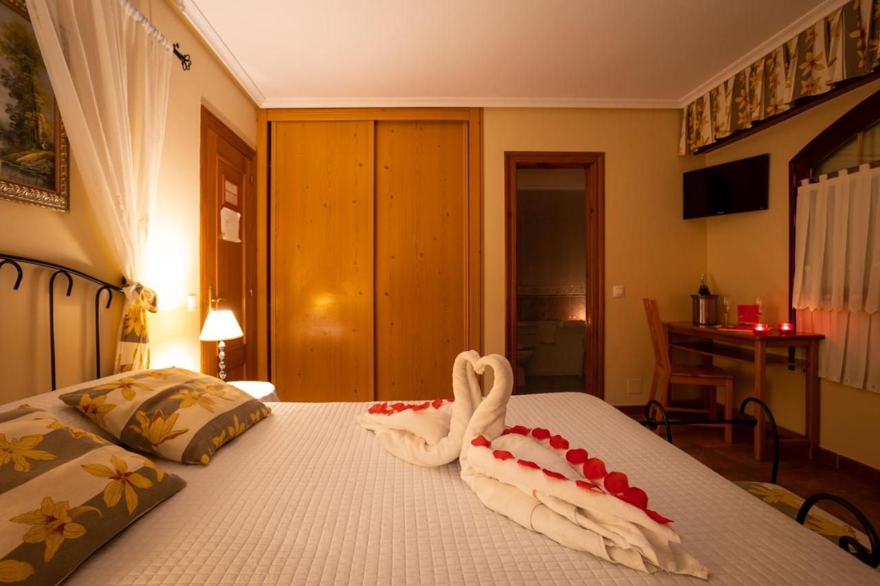Posada El Trasmerano อาร์โกโญส ภายนอก รูปภาพ